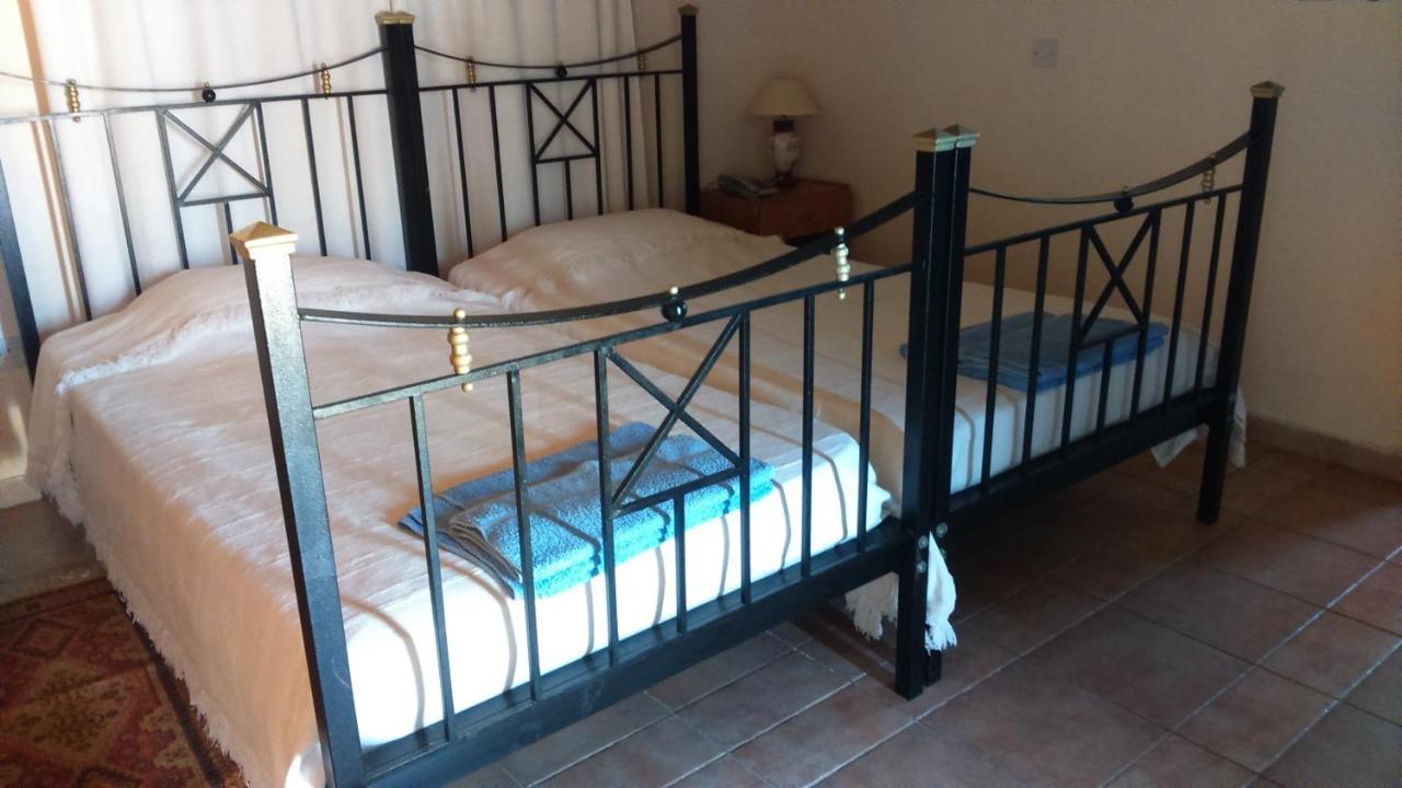 Amarakos Guesthouse Λειτουργεί Υπό Νέα Διεύθυνση Kato Akourdalia Habitación foto